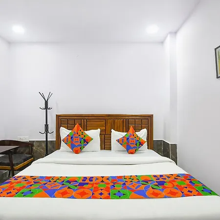 Fabhotel Cosy Rooms - Nr Embassies, Du South Campus-2